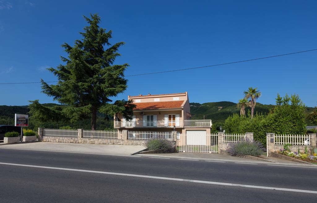 Apartments Raskovic Radanovići Esterno foto