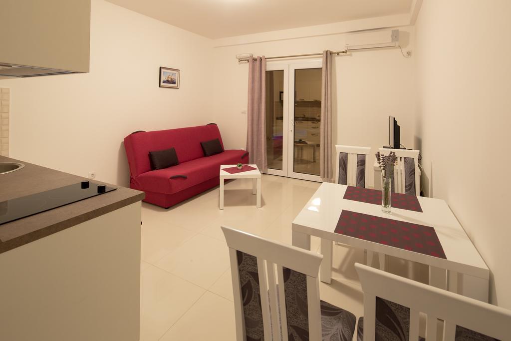 Apartments Raskovic Radanovići Esterno foto