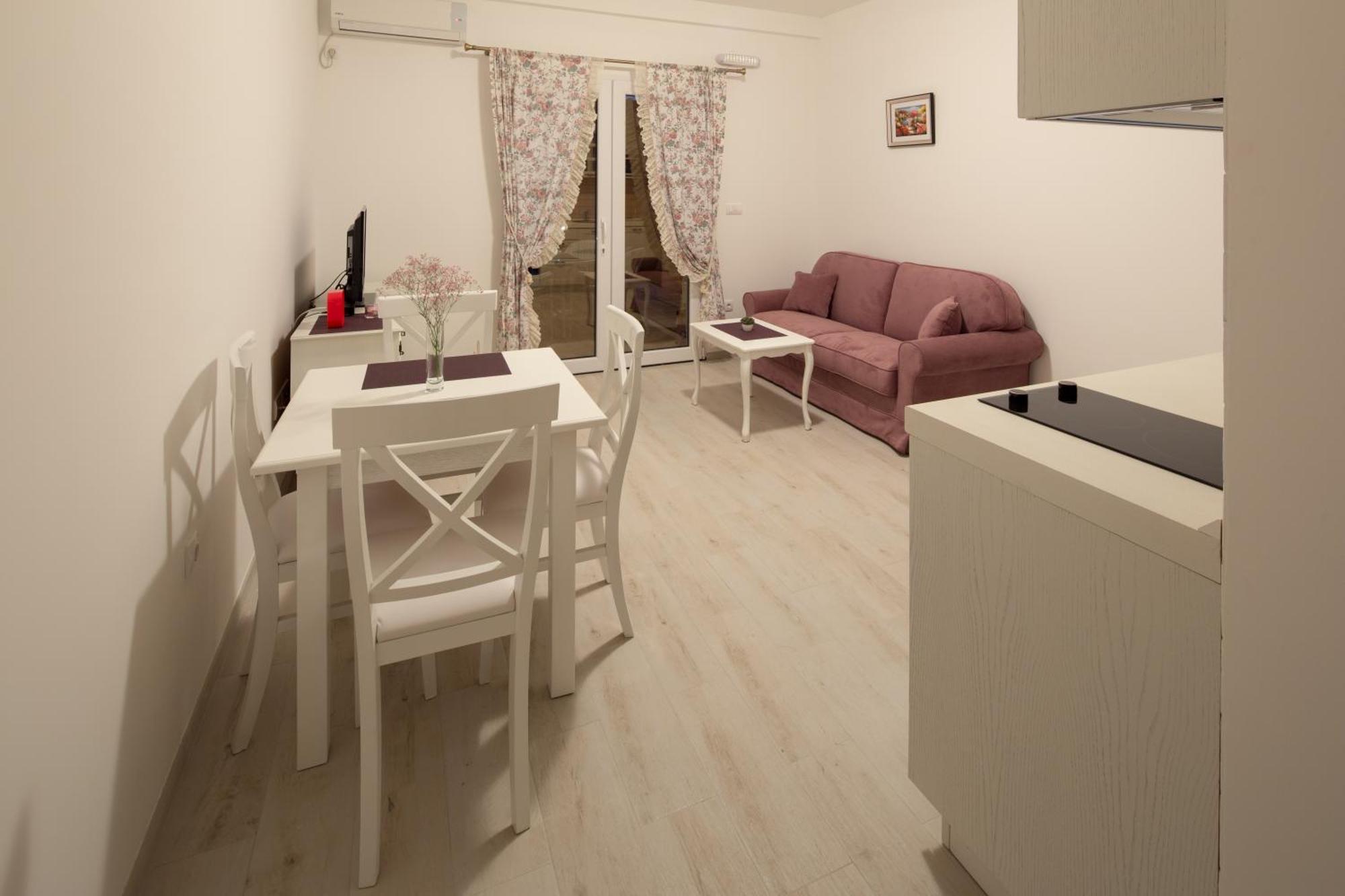 Apartments Raskovic Radanovići Esterno foto