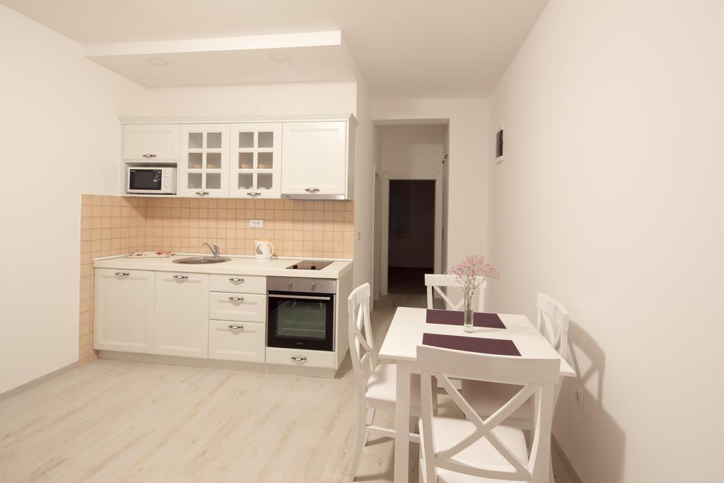 Apartments Raskovic Radanovići Esterno foto
