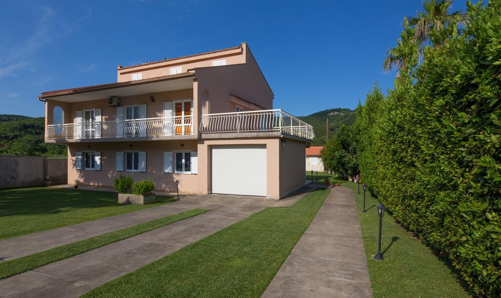 Apartments Raskovic Radanovići Esterno foto