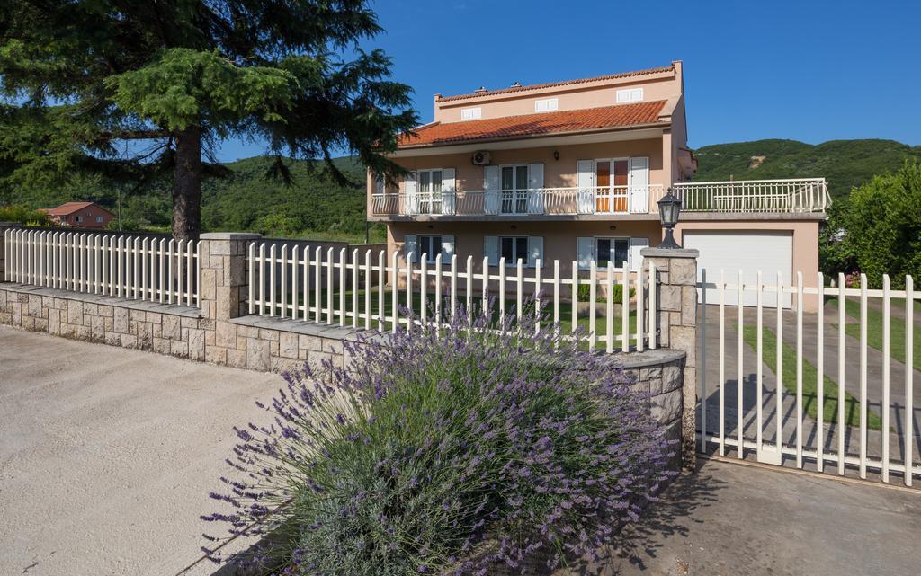 Apartments Raskovic Radanovići Esterno foto