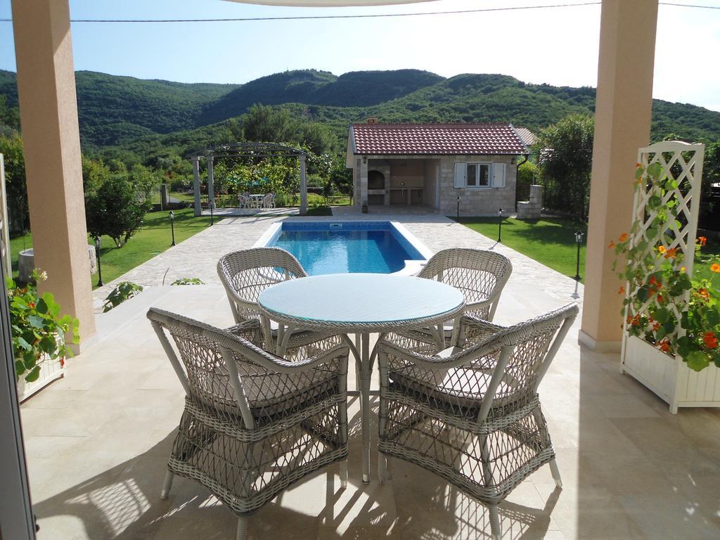 Apartments Raskovic Radanovići Esterno foto