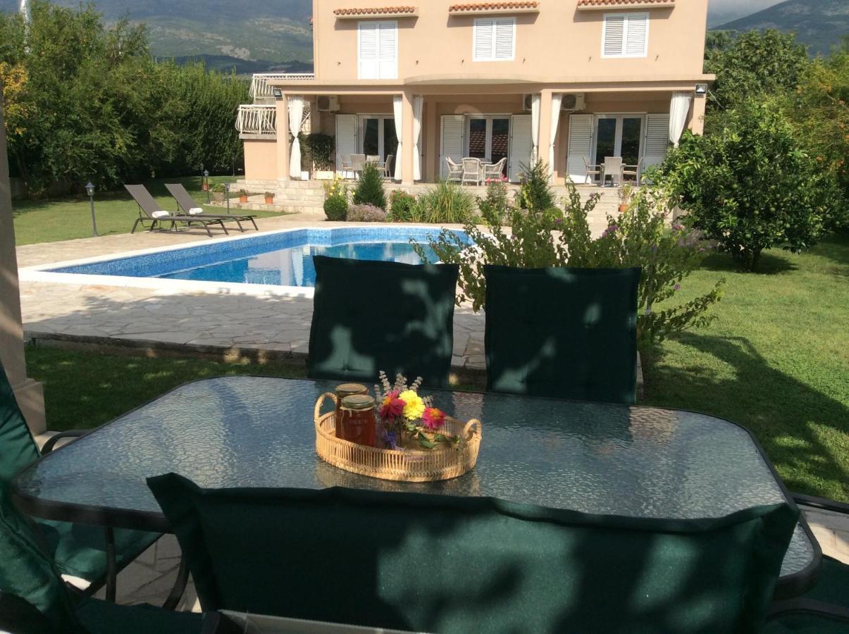 Apartments Raskovic Radanovići Esterno foto