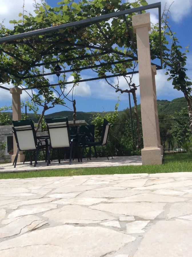 Apartments Raskovic Radanovići Esterno foto